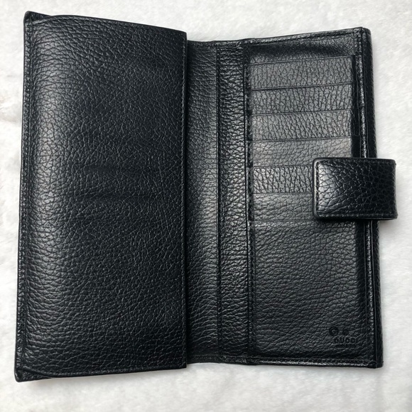 Gucci Authentic Black GG Studded Interlocking Leather Wallet - Picture 6 of 17
